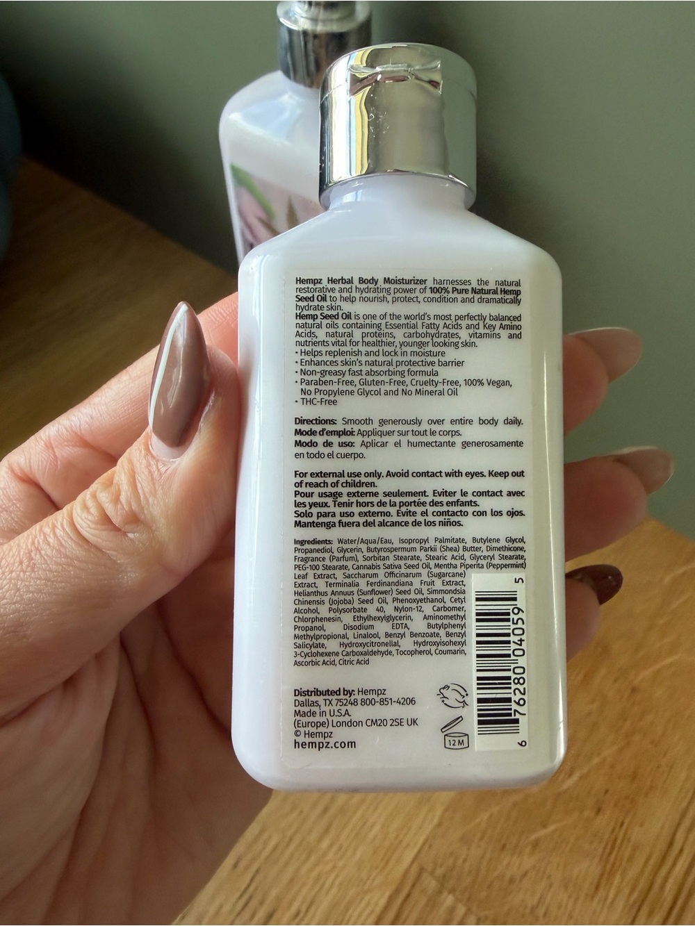 Hempz Moisturizing Body Lotion - Picture 3 of 4